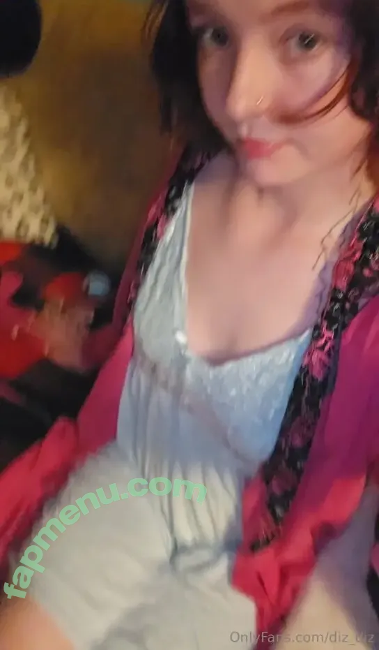 Diz Diz nude photo #0038 (diz_diz / gothickitten2025)
