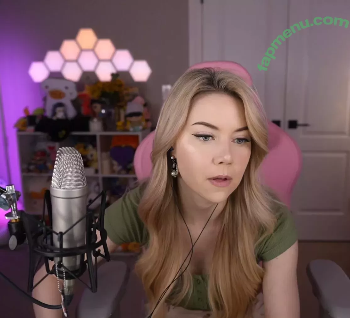 Dizzykitten nude photo #0820 (dizzykitten7 / dizzykittenpaws / thedizzykitten)