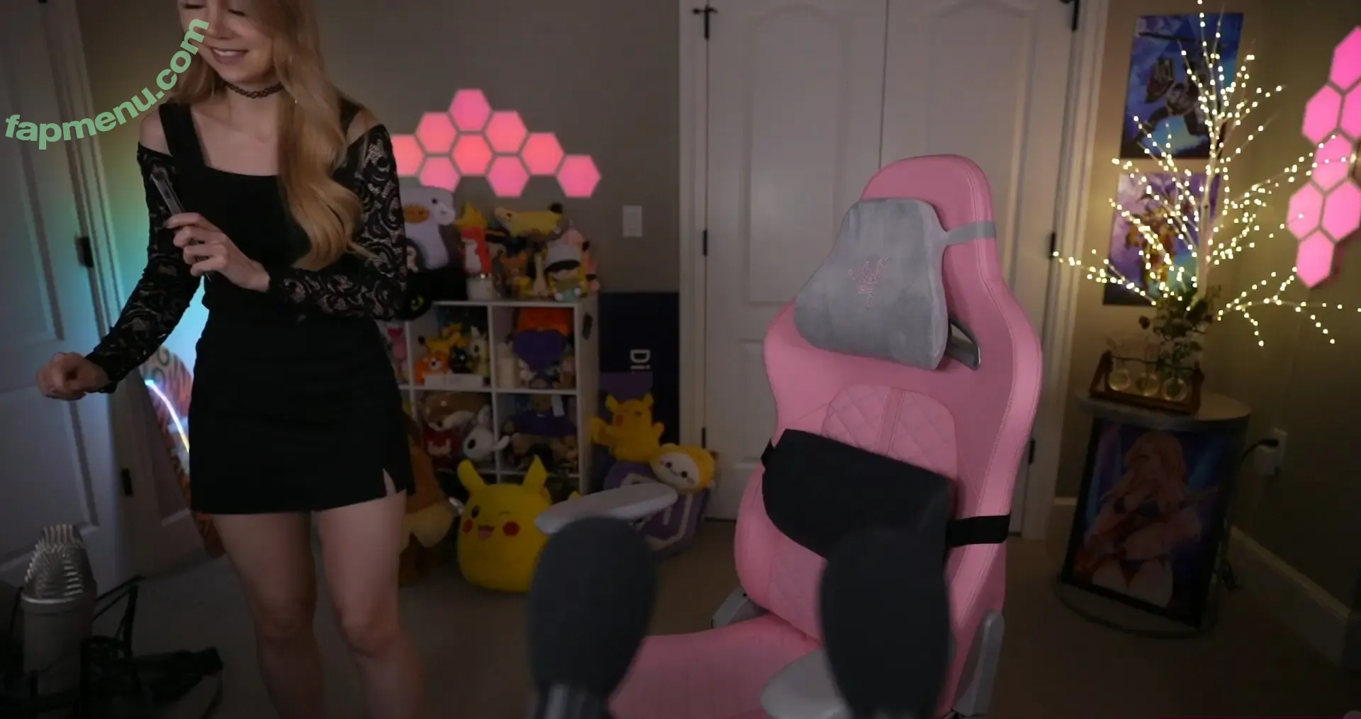 Dizzykitten nude photo #1955 (dizzykitten7 / dizzykittenpaws / thedizzykitten)
