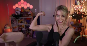 Dizzykitten / dizzykitten7 / dizzykittenpaws / thedizzykitten nude photo #2683