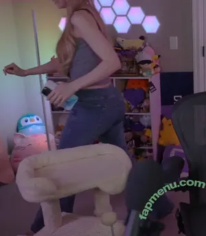 Dizzykitten / dizzykitten7 / dizzykittenpaws / thedizzykitten nude photo #2743