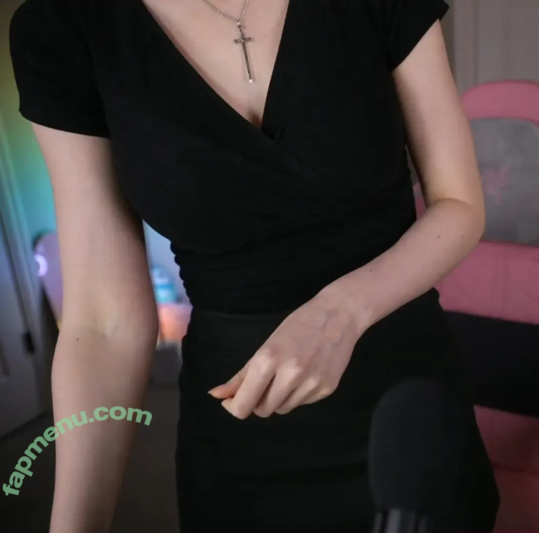 Dizzykitten nude photo #2233 (dizzykitten7 / dizzykittenpaws / thedizzykitten)