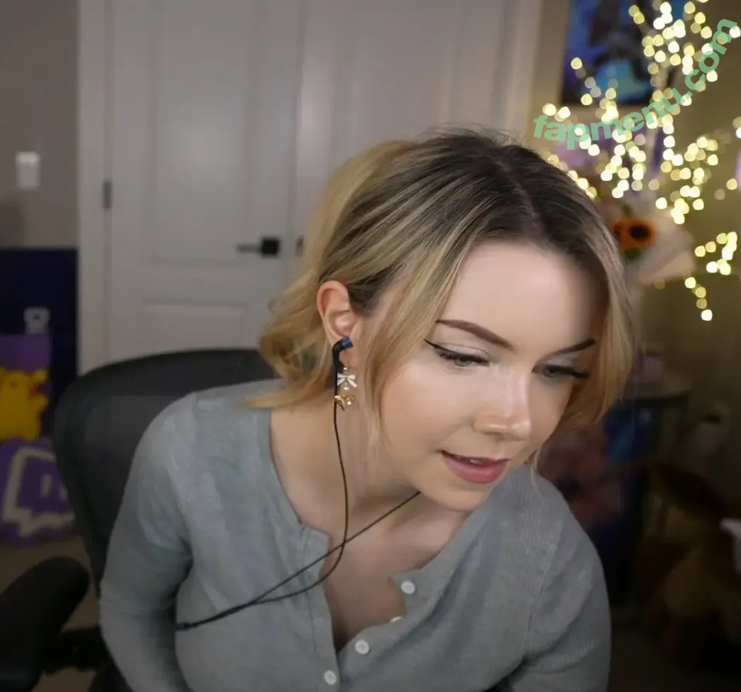 Dizzykitten nude photo #2347 (dizzykitten7 / dizzykittenpaws / thedizzykitten)