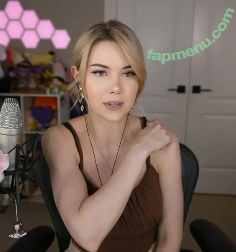 Dizzykitten nude photo #2378 (dizzykitten7 / dizzykittenpaws / thedizzykitten)