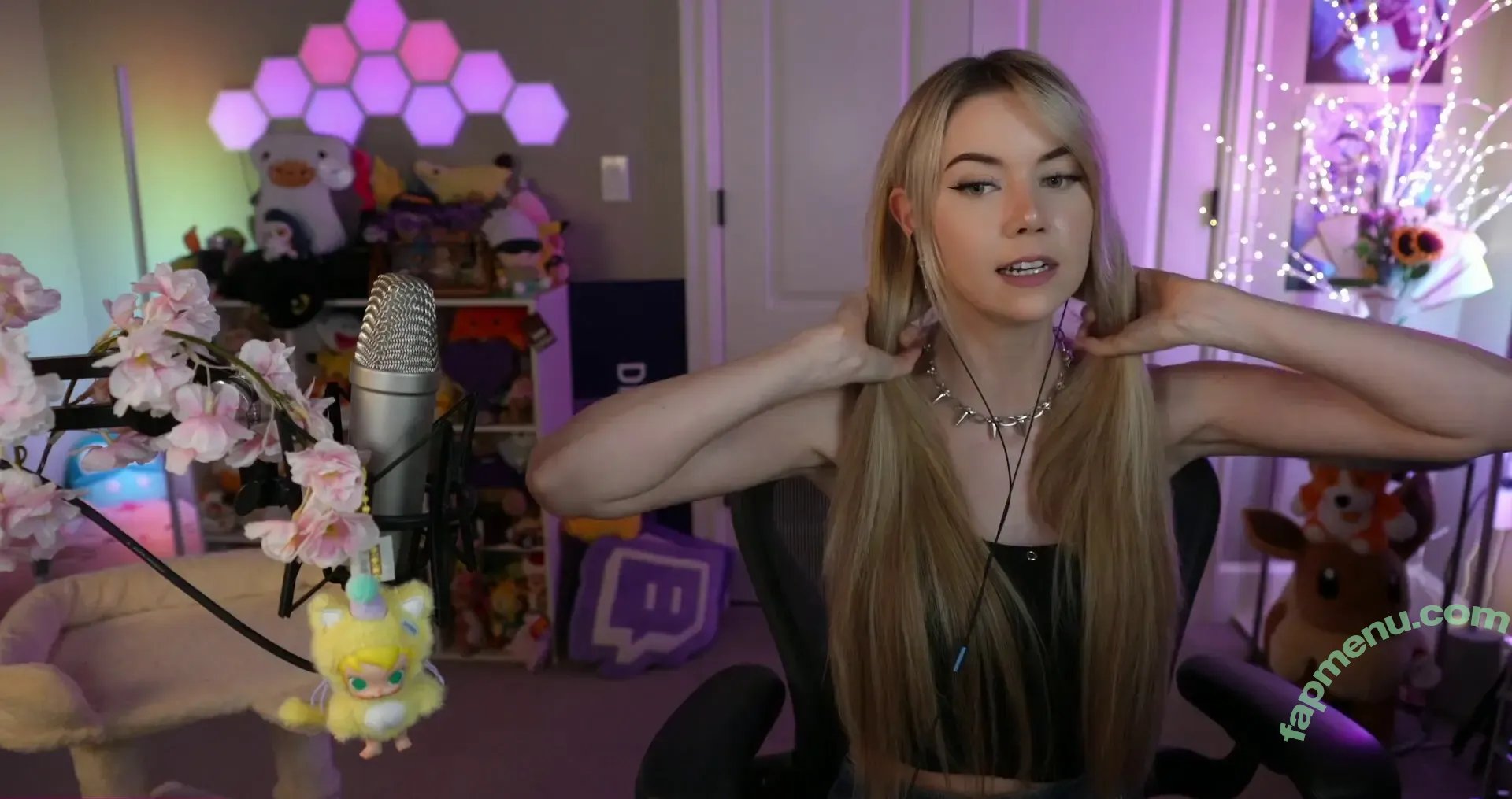 Dizzykitten nude photo #2593 (dizzykitten7 / dizzykittenpaws / thedizzykitten)