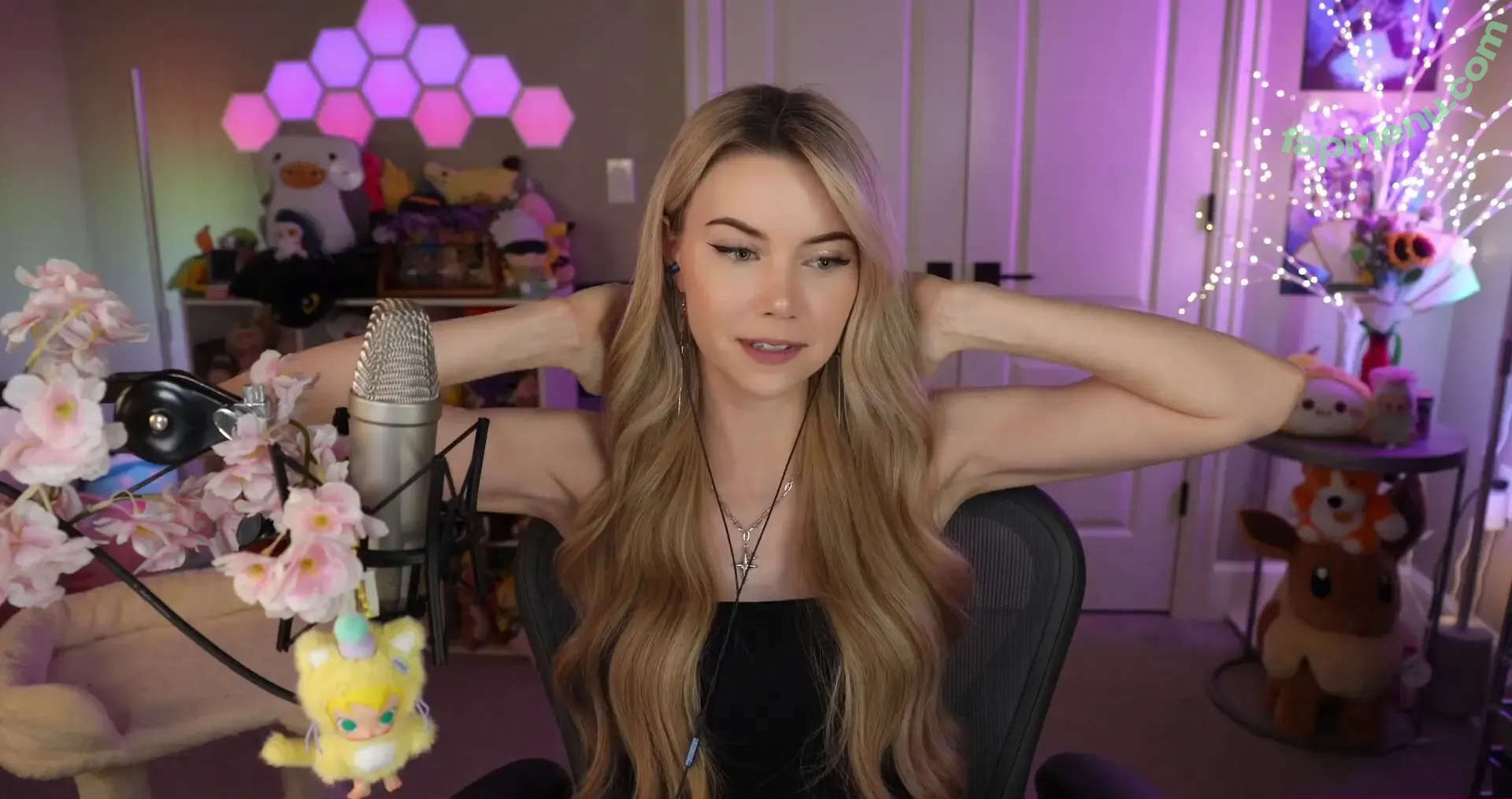 Dizzykitten nude photo #2601 (dizzykitten7 / dizzykittenpaws / thedizzykitten)