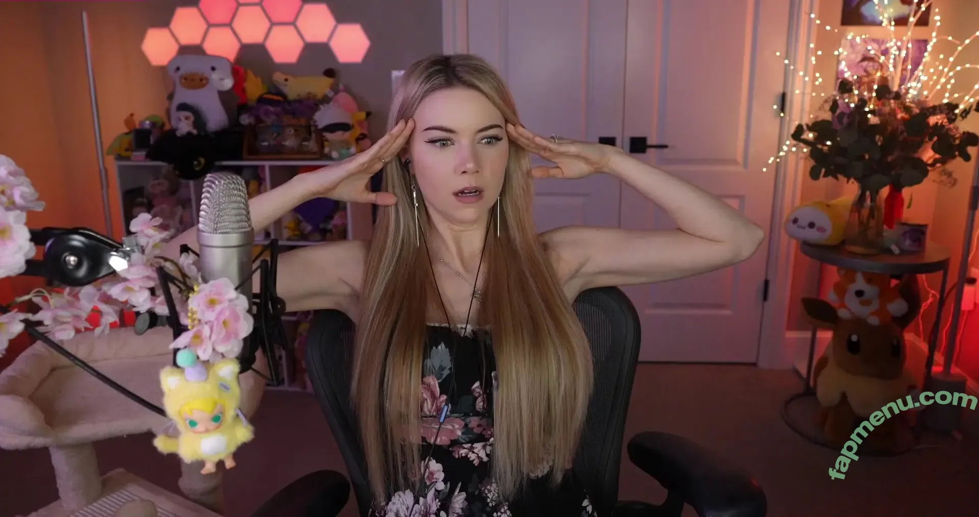 Dizzykitten nude photo #2687 (dizzykitten7 / dizzykittenpaws / thedizzykitten)