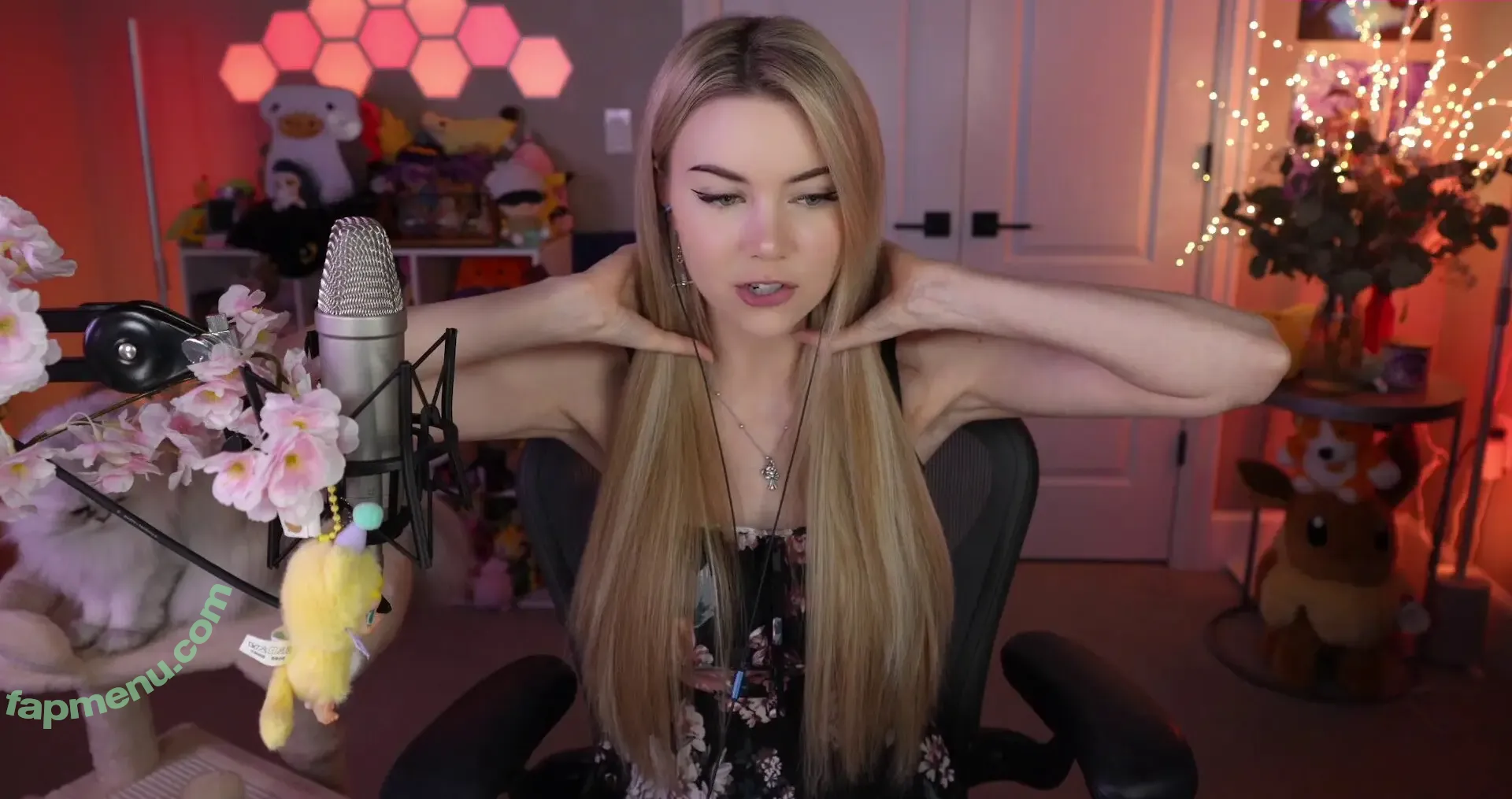 Dizzykitten nude photo #2688 (dizzykitten7 / dizzykittenpaws / thedizzykitten)