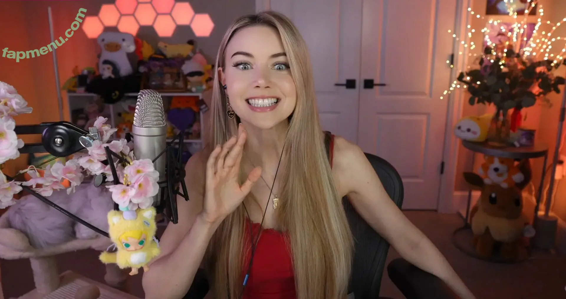 Dizzykitten nude photo #2691 (dizzykitten7 / dizzykittenpaws / thedizzykitten)