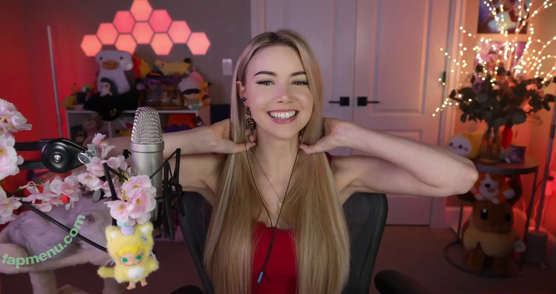 Dizzykitten nude photo #2697 (dizzykitten7 / dizzykittenpaws / thedizzykitten)