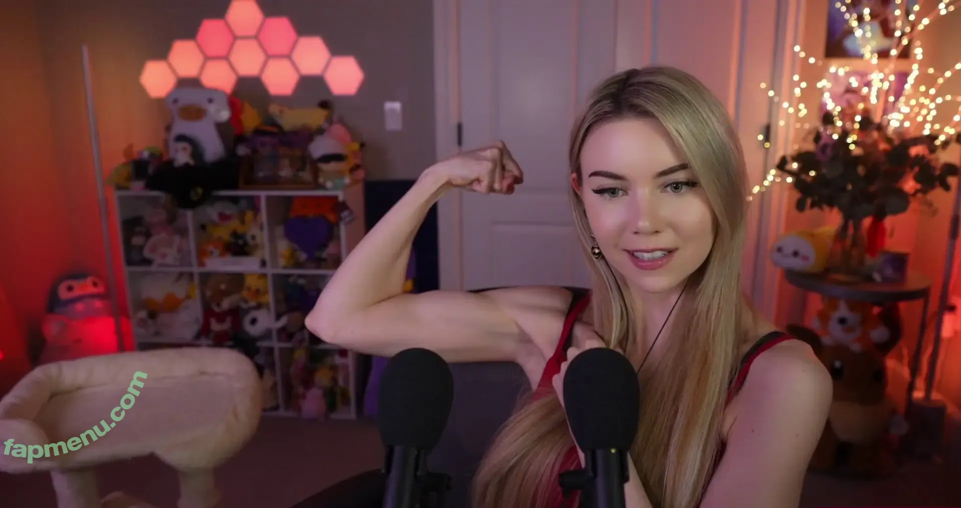 Dizzykitten nude photo #2698 (dizzykitten7 / dizzykittenpaws / thedizzykitten)