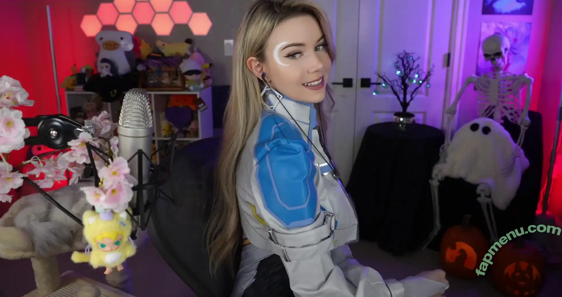 Dizzykitten nude photo #2727 (dizzykitten7 / dizzykittenpaws / thedizzykitten)