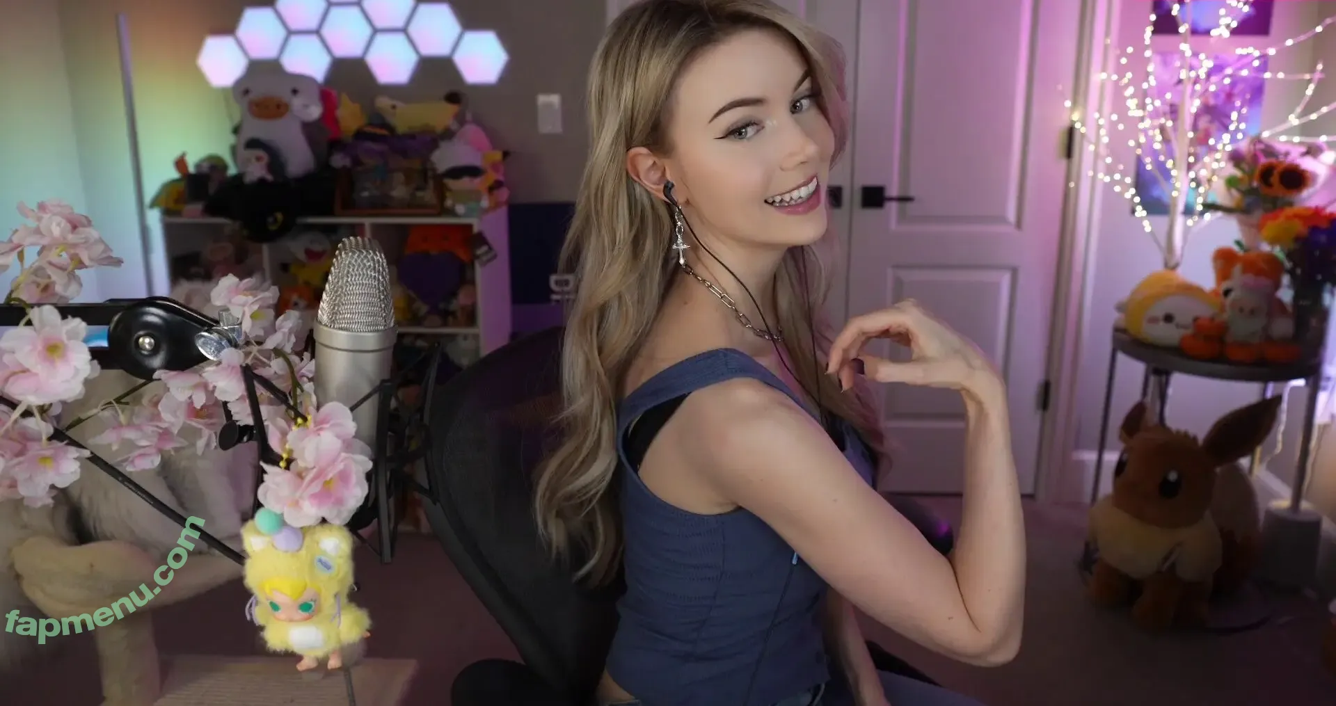 Dizzykitten nude photo #2757 (dizzykitten7 / dizzykittenpaws / thedizzykitten)