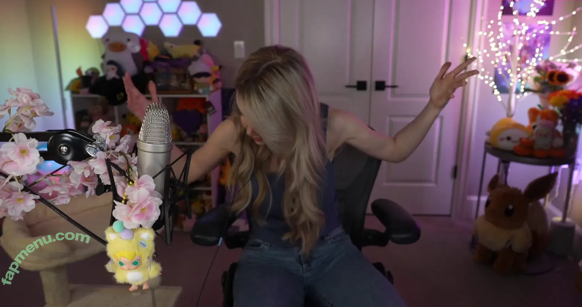 Dizzykitten nude photo #2762 (dizzykitten7 / dizzykittenpaws / thedizzykitten)