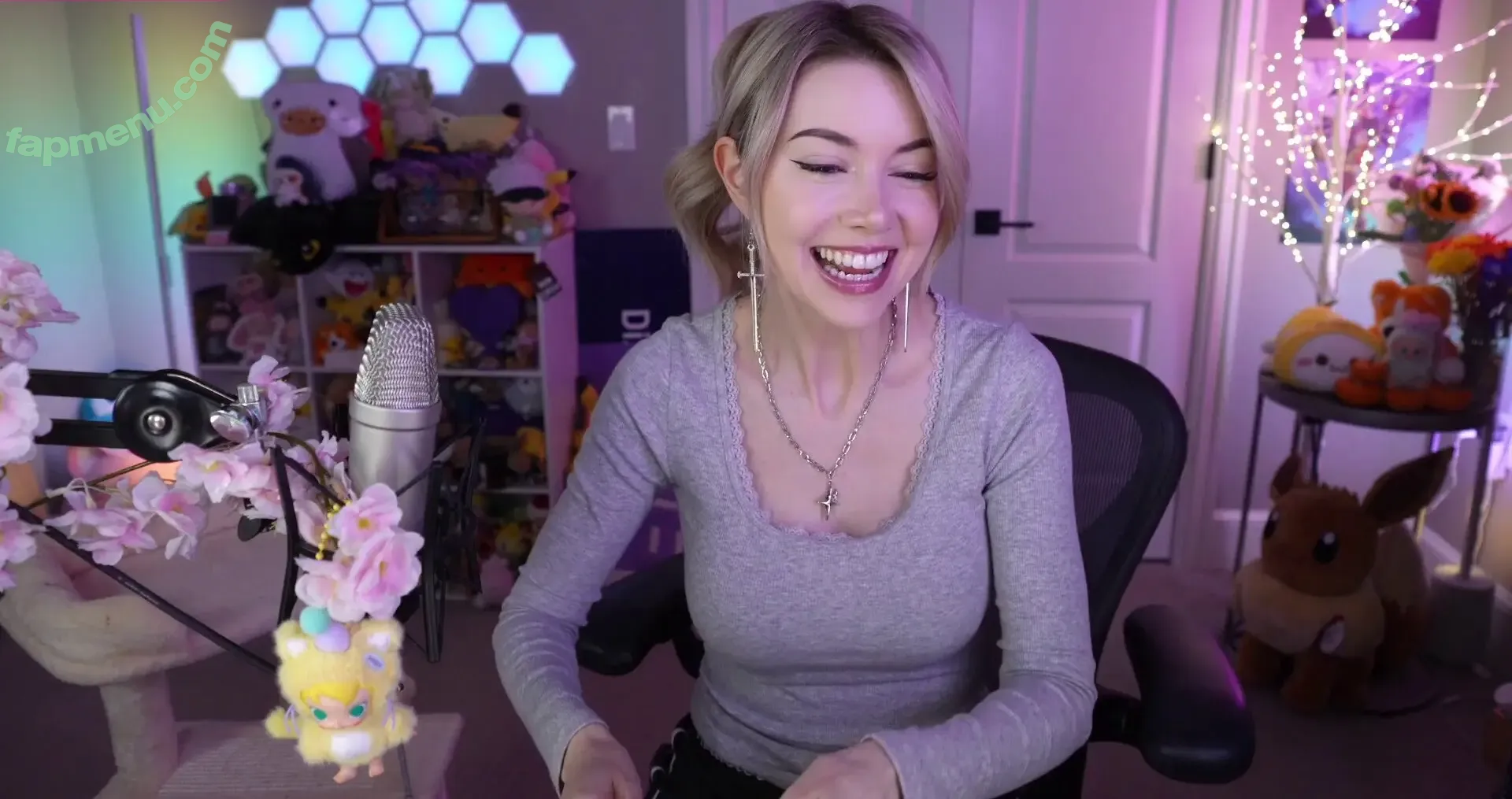 Dizzykitten nude photo #2768 (dizzykitten7 / dizzykittenpaws / thedizzykitten)