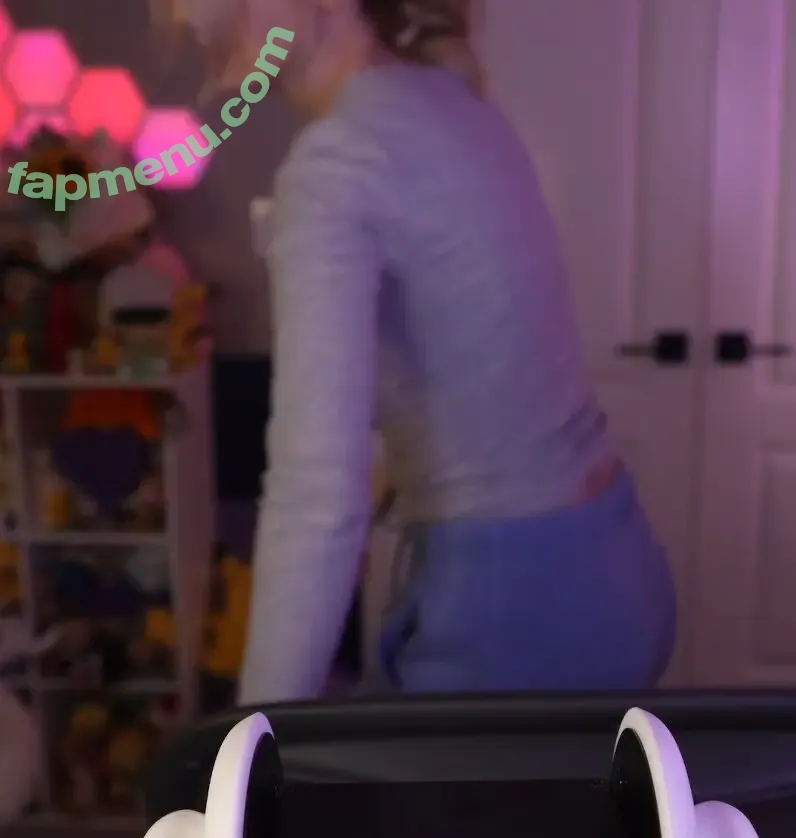 Dizzykitten nude photo #2814 (dizzykitten7 / dizzykittenpaws / thedizzykitten)