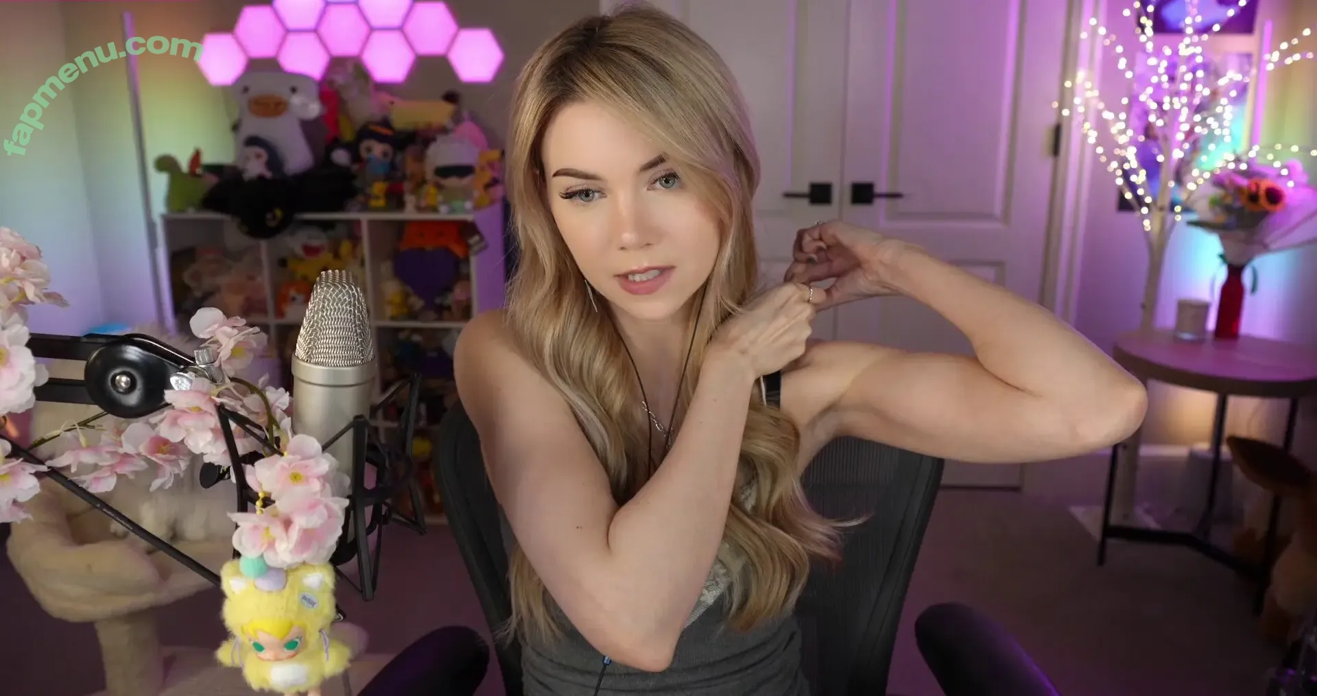 Dizzykitten nude photo #2871 (dizzykitten7 / dizzykittenpaws / thedizzykitten)