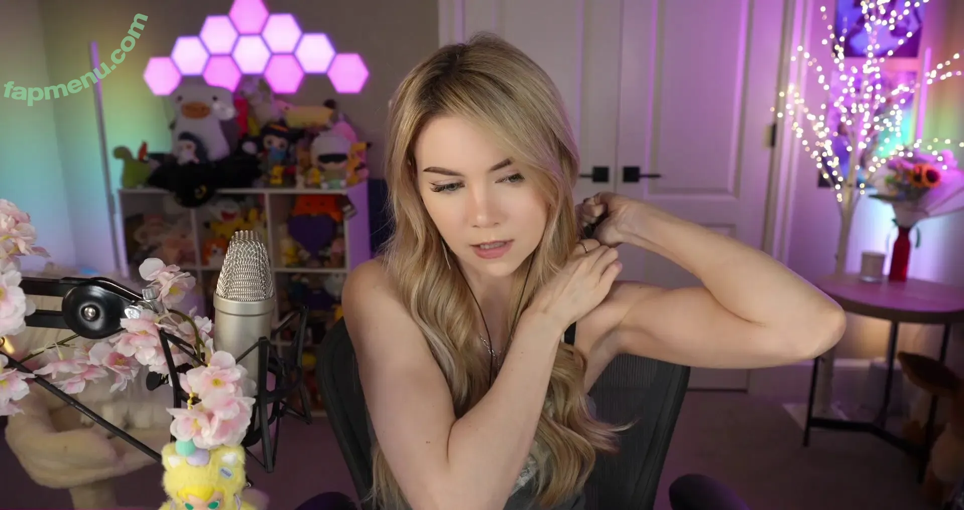 Dizzykitten nude photo #2873 (dizzykitten7 / dizzykittenpaws / thedizzykitten)