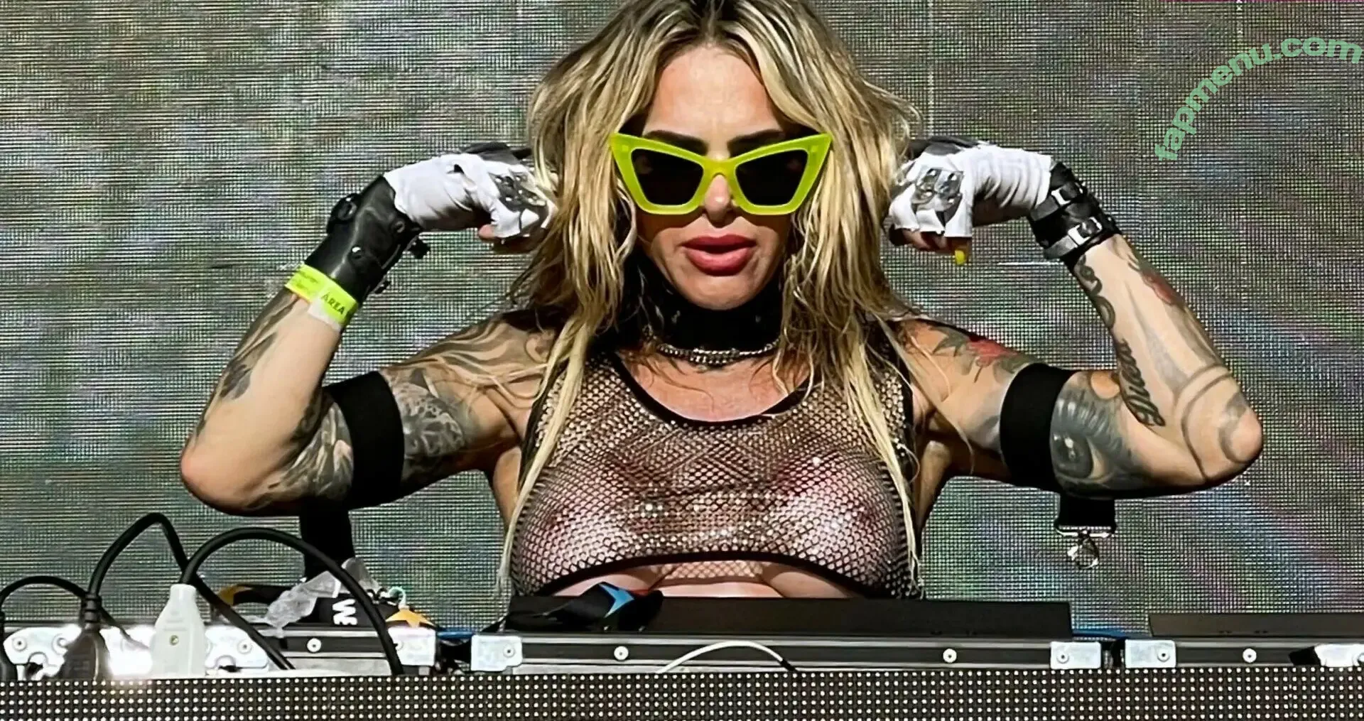 DJ Caca Werneck nude photo #0068 (djcacawerneck)