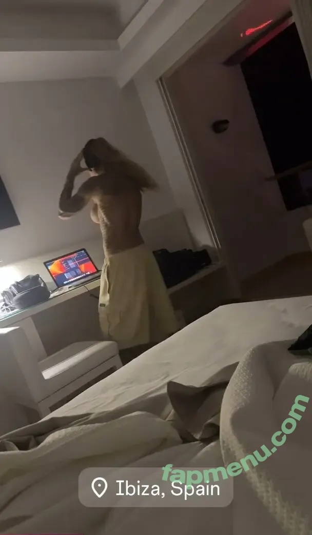 DJ Caca Werneck nude photo #0096 (djcacawerneck)