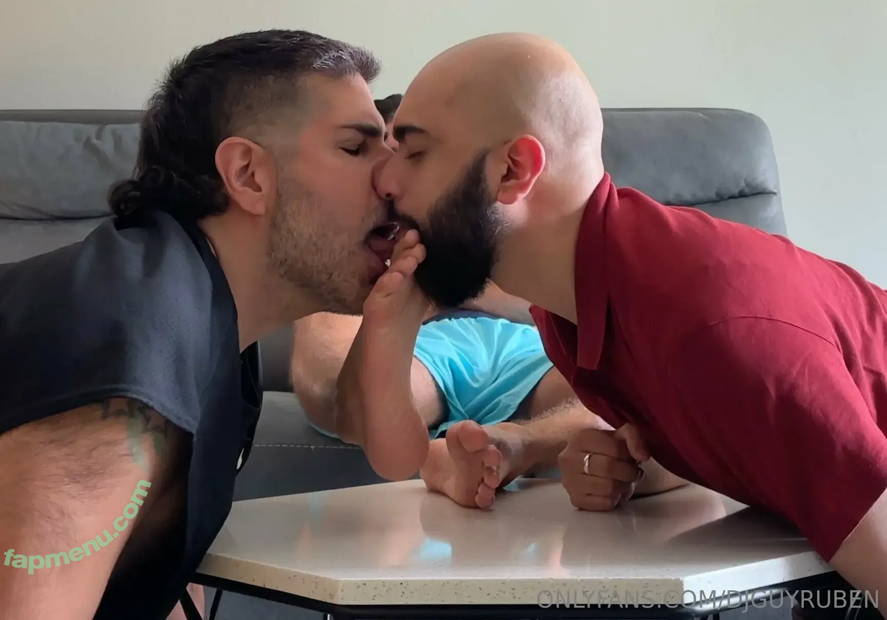 djguyruben nude photo #0069 (djguyruben)