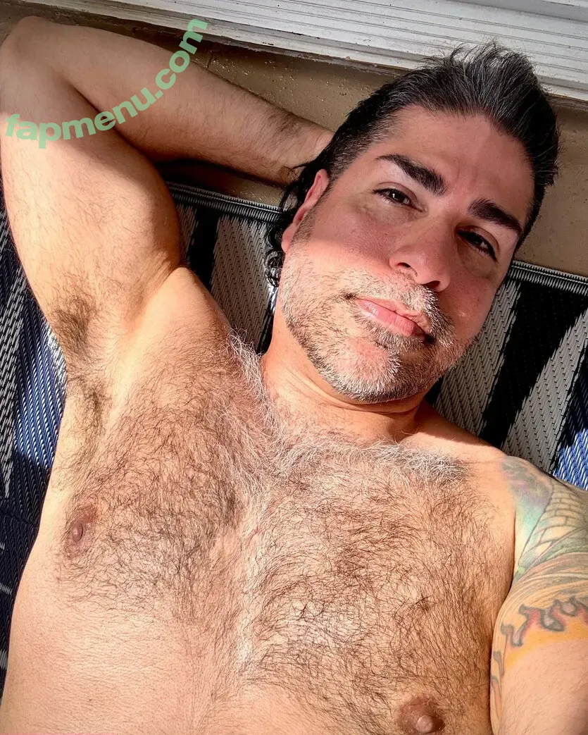 djguyruben nude photo #0111 (djguyruben)