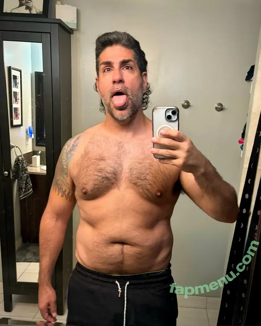 djguyruben nude photo #0256 (djguyruben)
