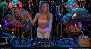 DJMissShelton nude photo #0012