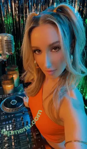 DJMissShelton nude photo #0123