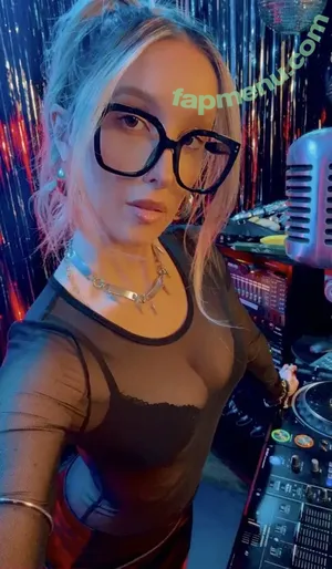 DJMissShelton nude photo #0126