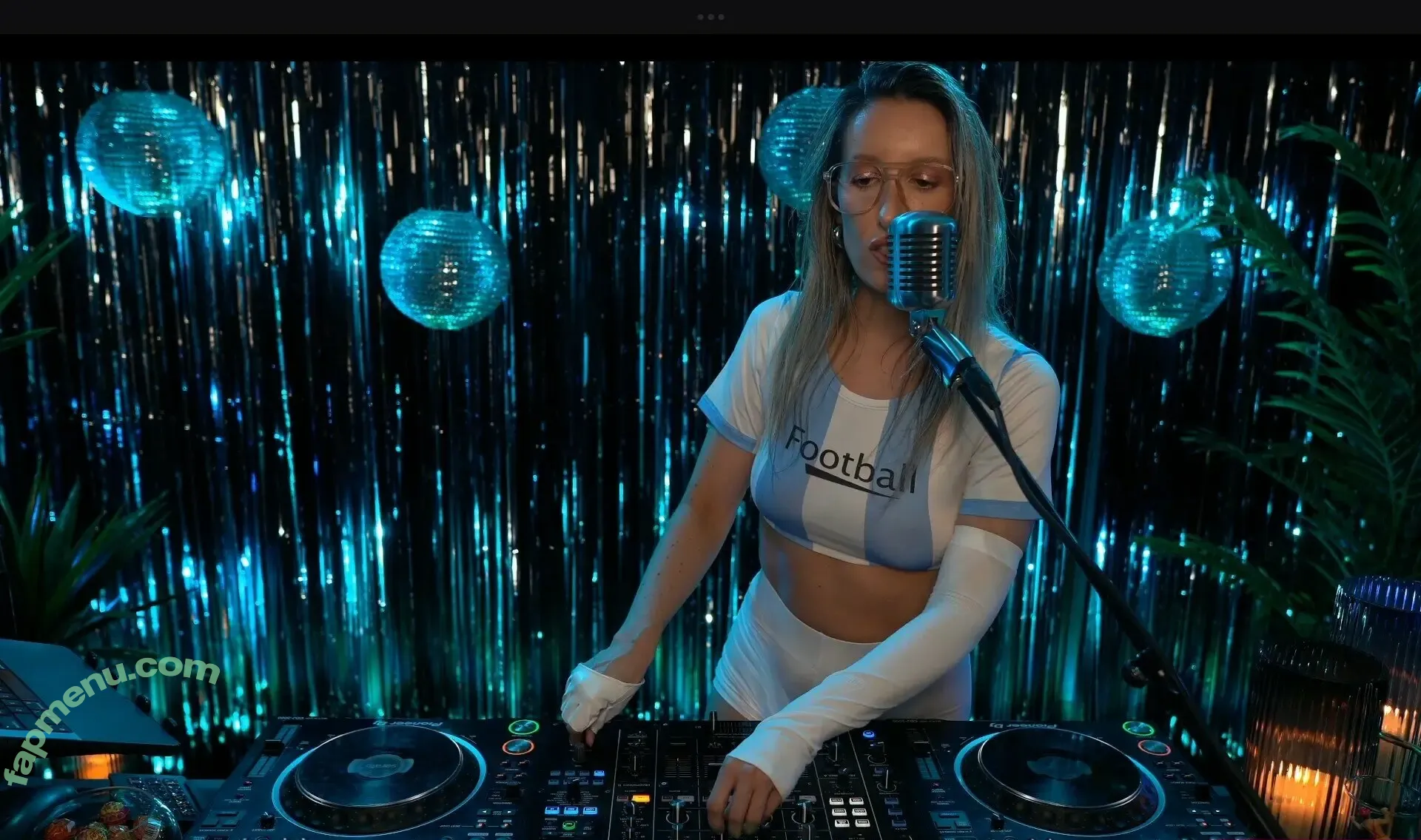 DJMissShelton nude photo #0140 (missshelton)