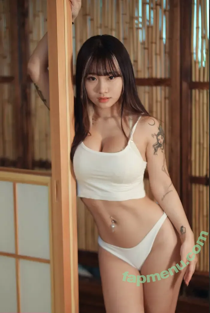 dlli0_ nude photo #0032 (Lucky818)