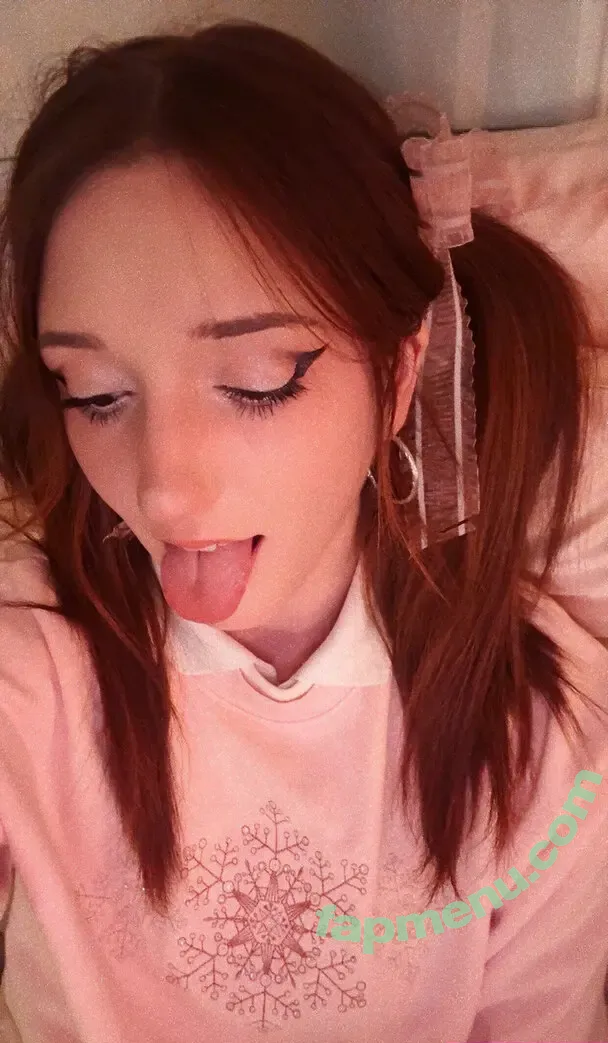 docilemoth nude photo #0201 (matti_frongia98)