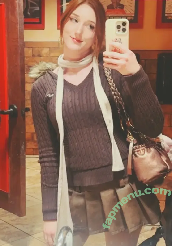 docilemoth nude photo #0209 (matti_frongia98)