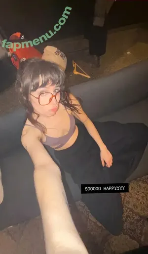 Doddleoddle / Dodie Clark nude photo #0350