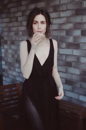 Dodie Clark / doddleoddle nude photo #0026