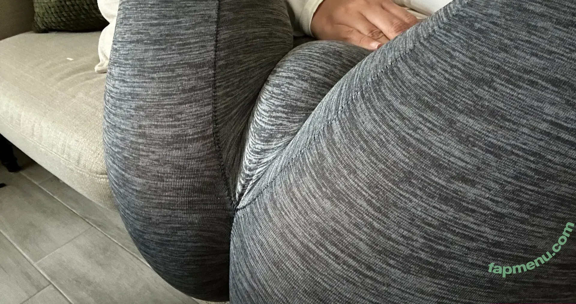 dogmom1901 nude photo #0001 (dogmommav_)
