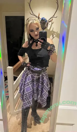 Dogtorizzy nude photo #0006