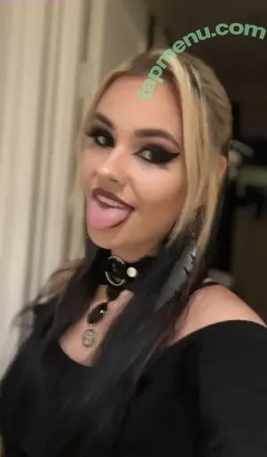 Dogtorizzy nude photo #0018