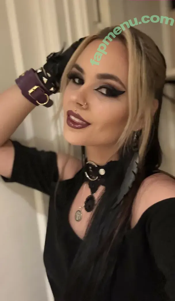 Dogtorizzy nude photo #0009 (Dogtorizzy)