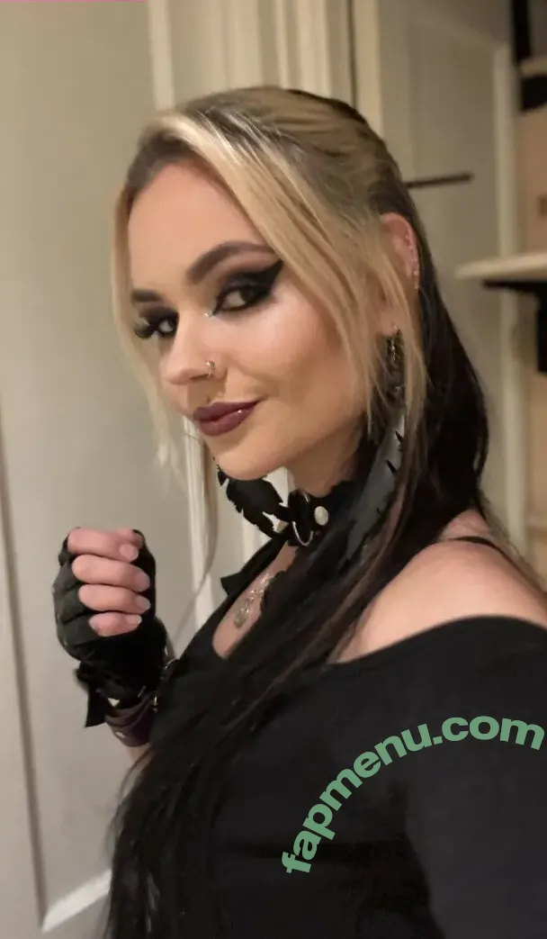 Dogtorizzy nude photo #0011 (Dogtorizzy)