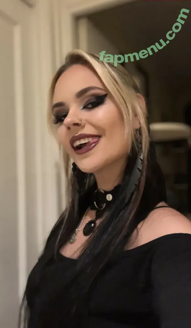 Dogtorizzy nude photo #0016 (Dogtorizzy)