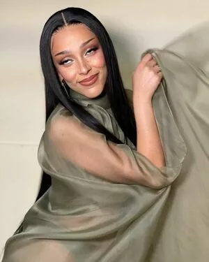 Doja Cat / DojaCat nude photo #0725