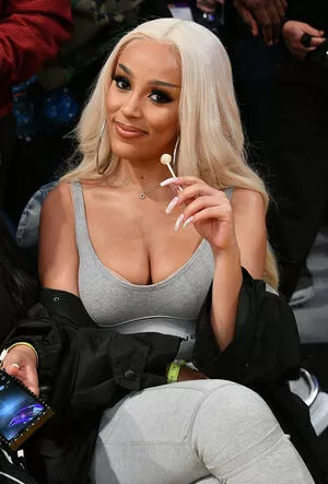 Doja Cat / DojaCat nude photo #0733
