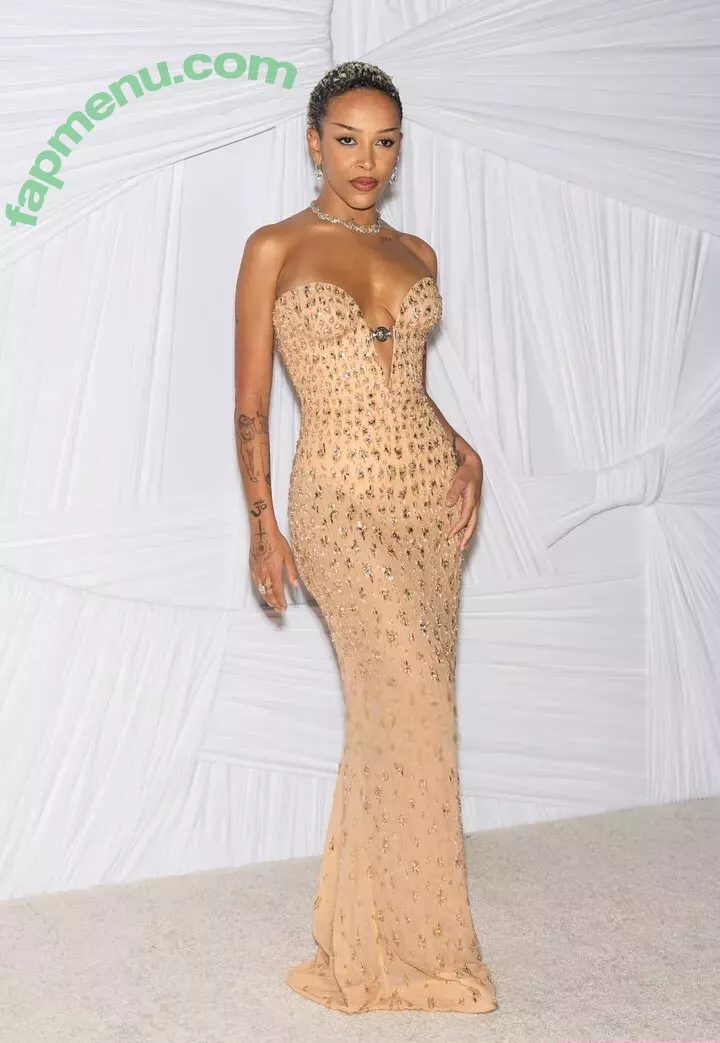 Doja Cat nude photo #1405 (DojaCat)