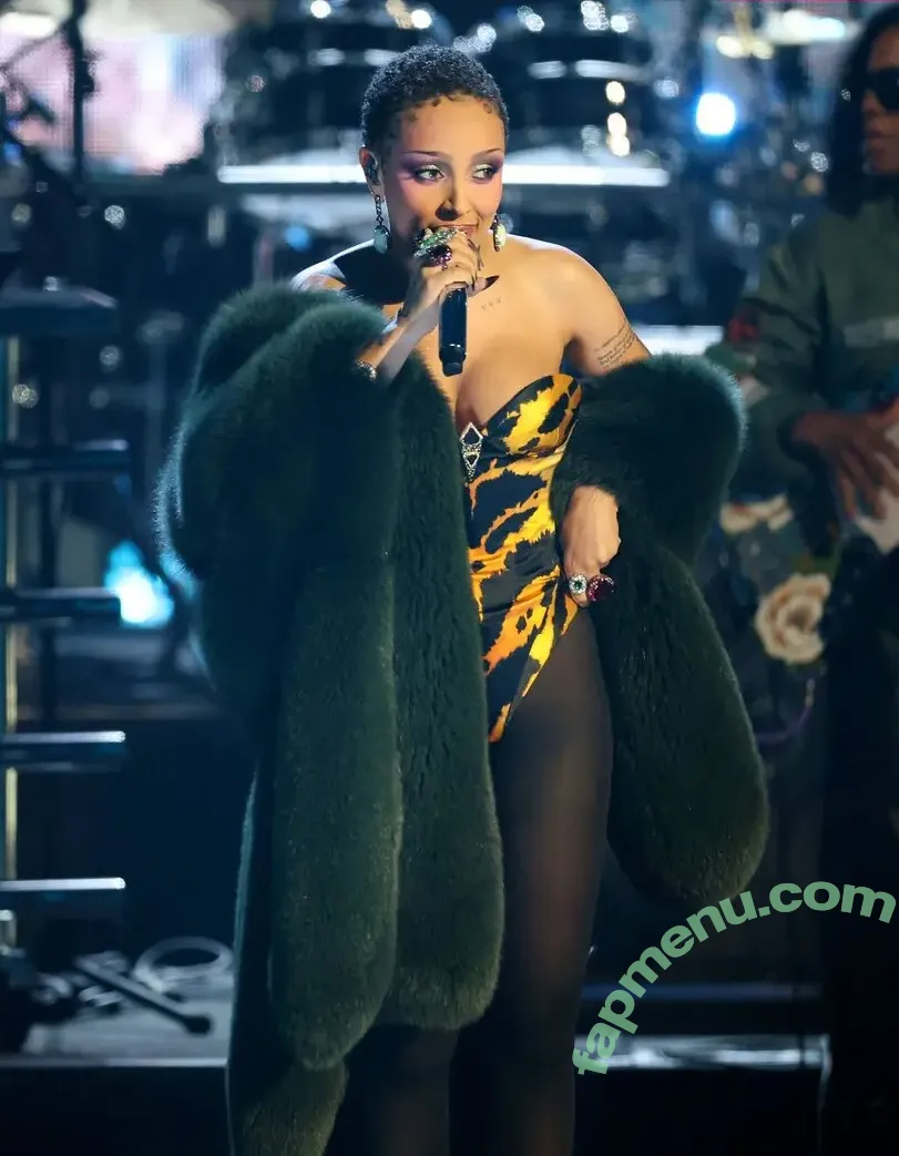 Doja Cat nude photo #2109 (DojaCat)