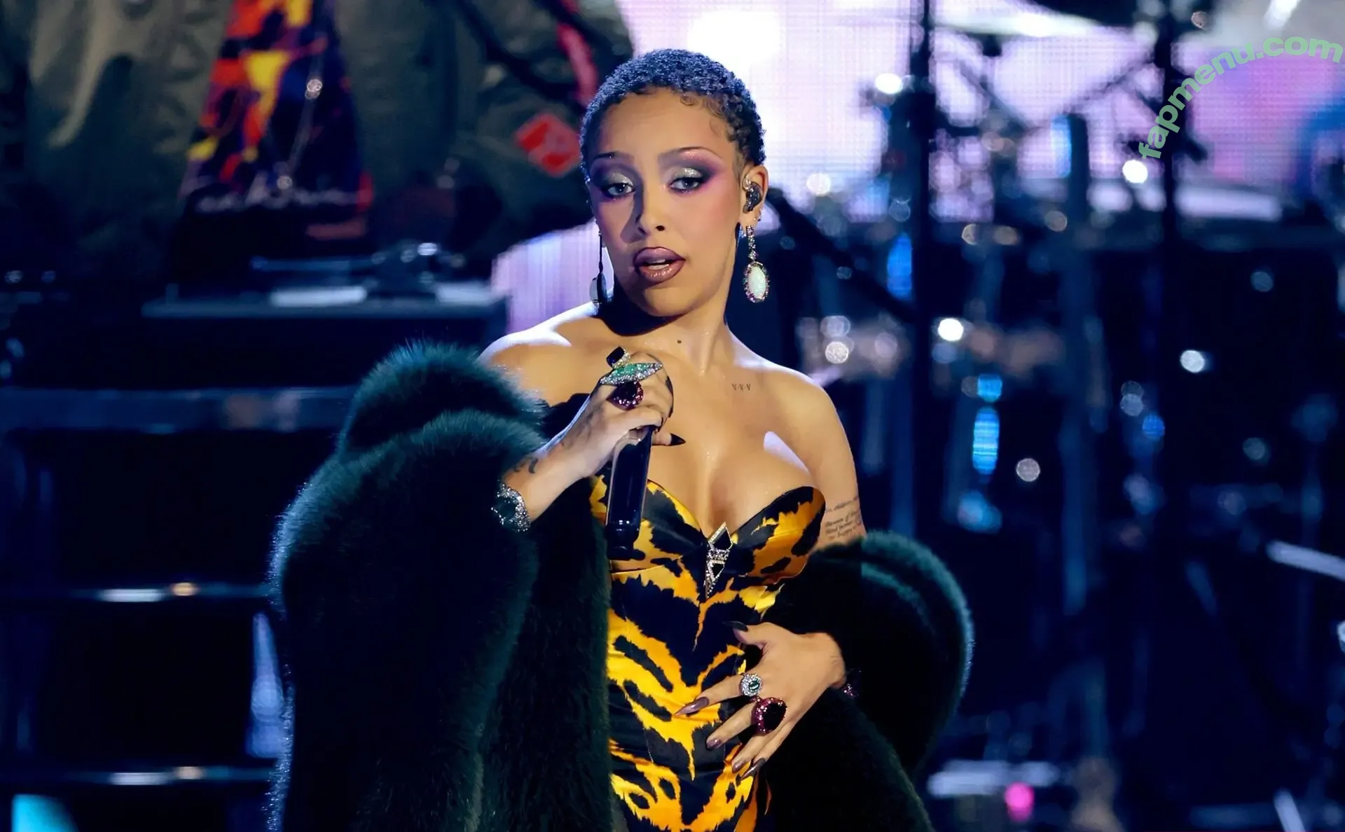 Doja Cat nude photo #2124 (DojaCat)