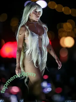  nude photo #0009
