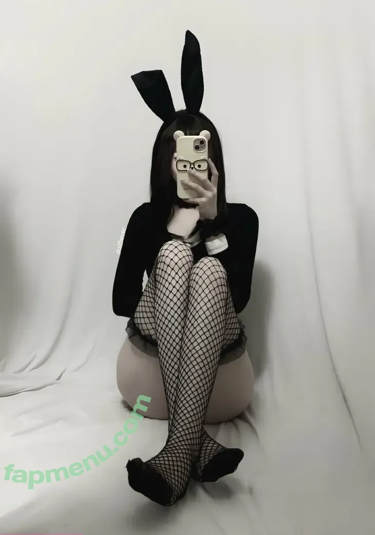 Doll5ever nude photo #0001 (Doll5ever)