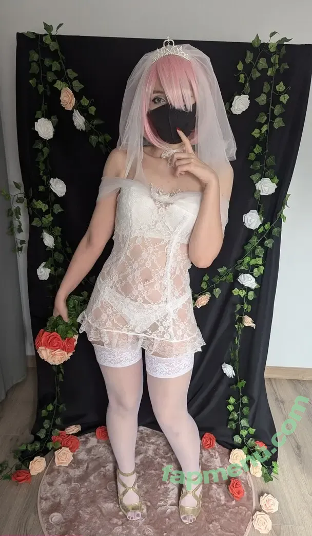 Dolly Liney nude photo #0001 (DollyLiney)